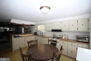 3445 Aster Ave, Feasterville-Trevose, PA 19053 - Photo 8