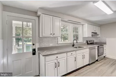 46 N Edgewater Avenue #BRIVER ROAD TO, Yardley, PA 19067 - Photo 4