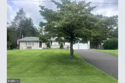 15 Robin Road, Holland, PA 18966 - Photo 1