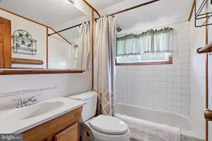 16 Parkside Cir, Levittown, PA 19056 - Photo 22