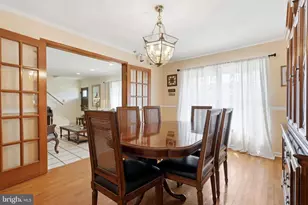 16 Parkside Cir, Levittown, PA 19056 - Photo 14