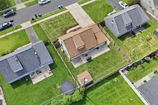 16 Parkside Cir, Levittown, PA 19056 - Photo 36
