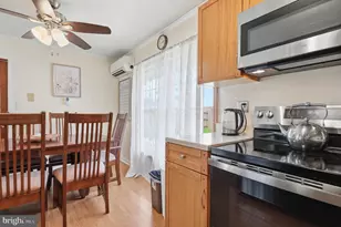 16 Parkside Cir, Levittown, PA 19056 - Photo 12
