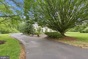 17 Davis Dr, Washington Crossing, PA 18977 - Photo 54