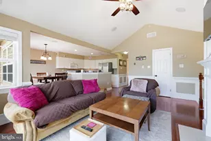 307 Alexander Ct, Warwick, PA 18974 - Photo 4