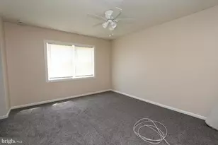 5623 Mitchell Rd, Levittown, PA 19057 - Photo 16
