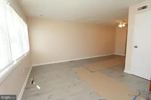 5623 Mitchell Rd, Levittown, PA 19057 - Photo 12
