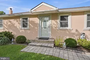 466 Hazel Ave, Feasterville-Trevose, PA 19053 - Photo 2