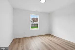 84 Ice Pond Rd, Levittown, PA 19057 - Photo 12