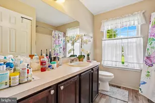 2446 New Market Square S, Bensalem, PA 19020 - Photo 20