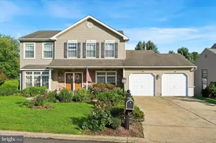 2446 New Market Square S, Bensalem, PA 19020 - Photo 1