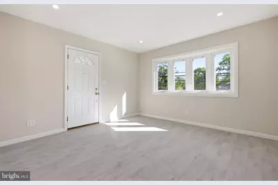 110 Elmwood Avenue, Feasterville-Trevose, PA 19053 - Photo 6