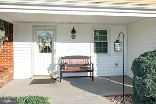 522 Fairhill Dr, Churchville, PA 18966 - Photo 2