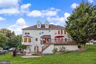 1241 Jasmine Way, Feasterville-Trevose, PA 19053 - Photo 4