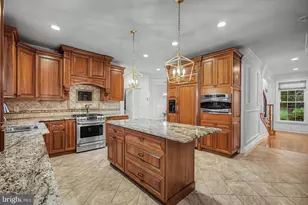 1241 Jasmine Way, Feasterville-Trevose, PA 19053 - Photo 12