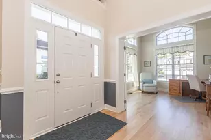 12 Brown Ln, Newtown, PA 18940 - Photo 4