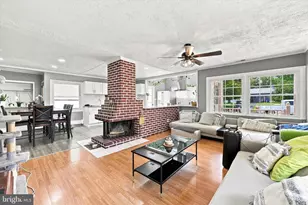 26 Myrtle Ln, Levittown, PA 19054 - Photo 8