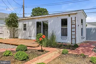 26 Myrtle Ln, Levittown, PA 19054 - Photo 22