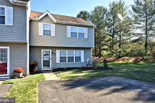 19 Jennifer Dr, Chalfont, PA 18914 - Photo 1