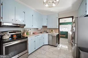 1043 Ave, Langhorne, PA 19047 - Photo 16