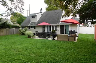105 Queen Lily Rd, Levittown, PA 19057 - Photo 14