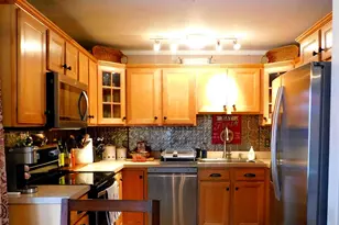 105 Queen Lily Rd, Levittown, PA 19057 - Photo 2