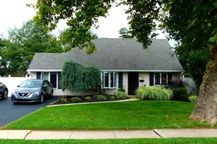 105 Queen Lily Rd, Levittown, PA 19057 - Photo 1