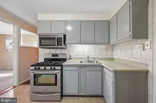 1027 Hilary Ave, Croydon, PA 19021 - Photo 6