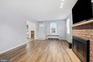 1048 Hawthorne Rd, Bensalem, PA 19020 - Photo 6