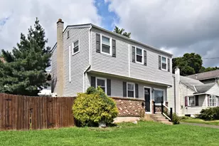 30 S 2nd St, Perkasie, PA 18944 - Photo 2