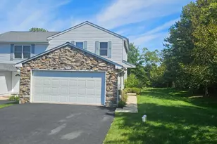 2618 Daniels Ln, Quakertown, PA 18951 - Photo 2