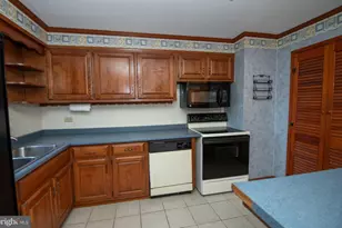 921 W Bristol Rd, Warminster, PA 18974 - Photo 8