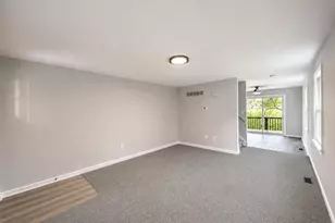26 Bowling Green Ave, Morrisville, PA 19067 - Photo 10