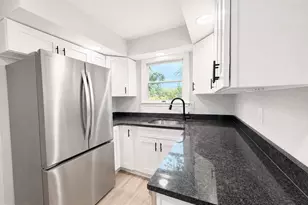 26 Bowling Green Ave, Morrisville, PA 19067 - Photo 14