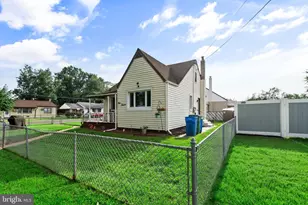 512 Grant Ave, Croydon, PA 19021 - Photo 2