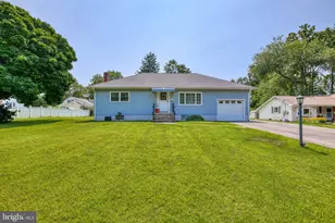 240 Walnut Ln, Yardley, PA 19067 - Photo 1