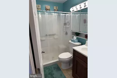 129 Dogwood Drive, Levittown, PA 19055 - Photo 18