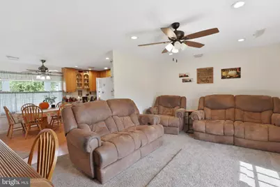2 Idlewild Road, Levittown, PA 19057 - Photo 12