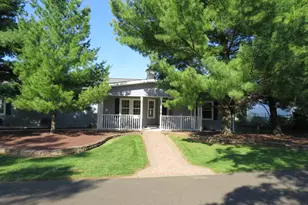 497 Goldenrod Crossing W, New Hope, PA 18938 - Photo 2