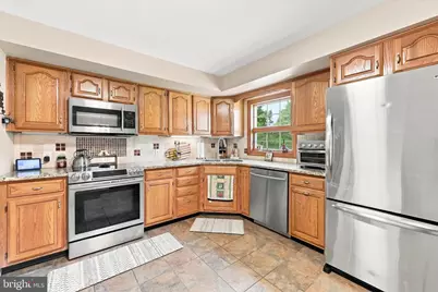 337 Middle Holland, Southampton, PA 18966 - Photo 8