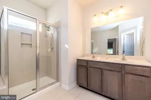 1092 Meadowview Dr, Quakertown, PA 18951 - Photo 20