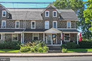 628 E Broad St, Quakertown, PA 18951 - Photo 1