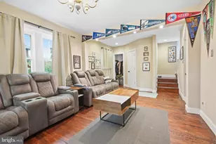 411 E Walnut St, Perkasie, PA 18944 - Photo 6