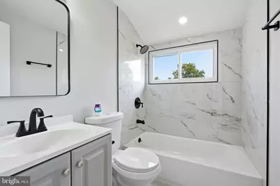 32 Iris Road, Levittown, PA 19057 - Photo 18