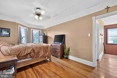 814 N Pennsylvania Avenue, Morrisville, PA 19067 - Photo 20