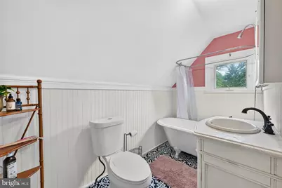 814 N Pennsylvania Avenue, Morrisville, PA 19067 - Photo 32