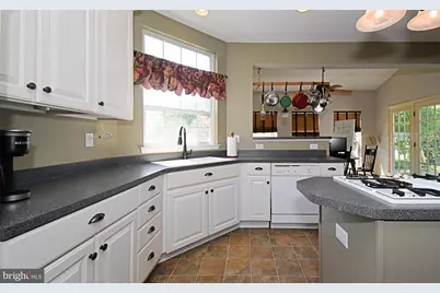 4528 Deep Glen Way, Doylestown, PA 18902 - Photo 8