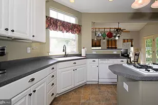 4528 Deep Glen Way, Doylestown, PA 18902 - Photo 8
