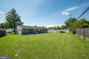 48 Beechtree Rd, Levittown, PA 19057 - Photo 20