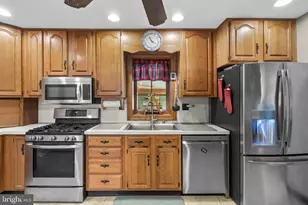 709 S Olds, Fairless Hills, PA 19030 - Photo 18